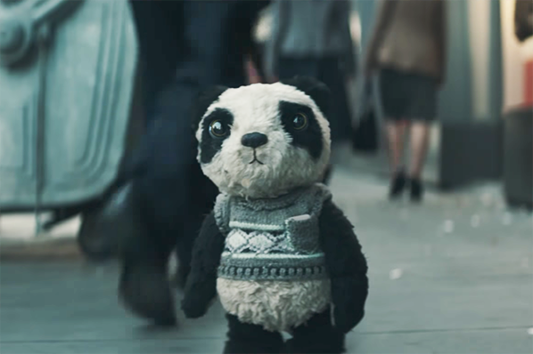10 of the Best Ads from October: Spooky Retargeting, Amazon Reviews, and a Lost Panda